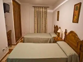 Hostal Restaurante Alba Los Albaricoques 0*,