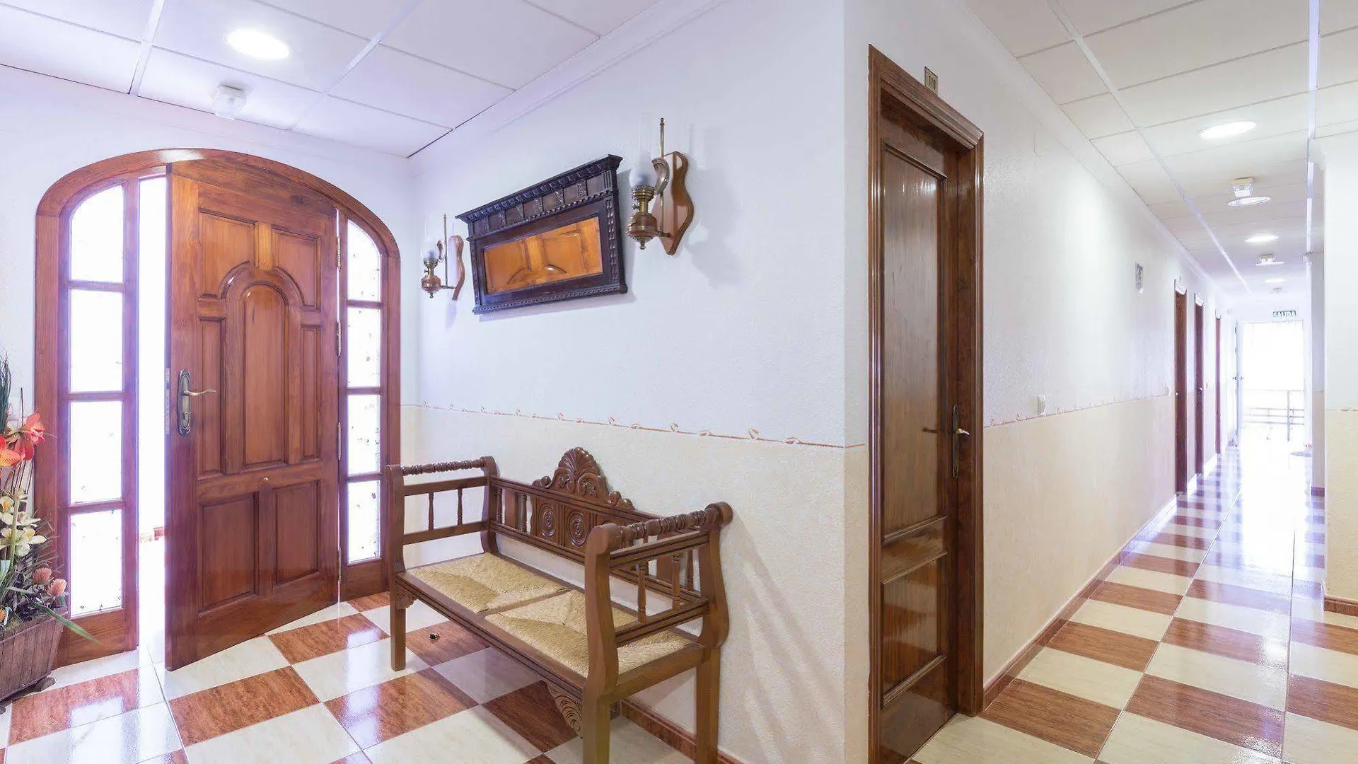 Hostal Restaurante Alba Los Albaricoques 0*,